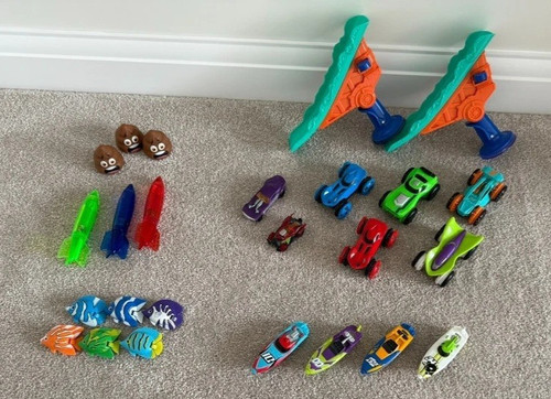 Hot wheels splashdown - wheels, zuru