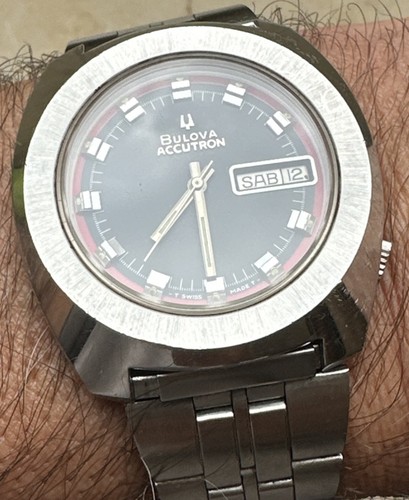 Bulova accutron day date cal - day, date,