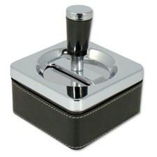 Schleuderaschenbecher aus