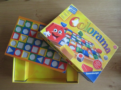 Schachtel und spielplatte - schachtel,