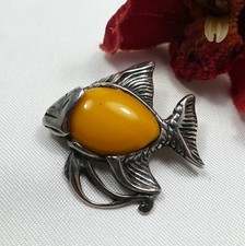 Butterscotch Bernstein Brosche