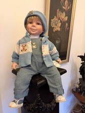 Limitierte Porzellanpuppe