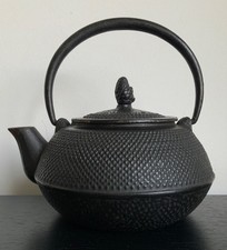 Tetsubin Teekanne aus Gusseisen, Nambu-Stil, Japanischer Designklassiker