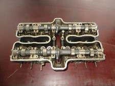 Honda CBX 550 Zylinderkopf Nockenwelle Ventile  Ersatzteile Ansaugstutzen 
