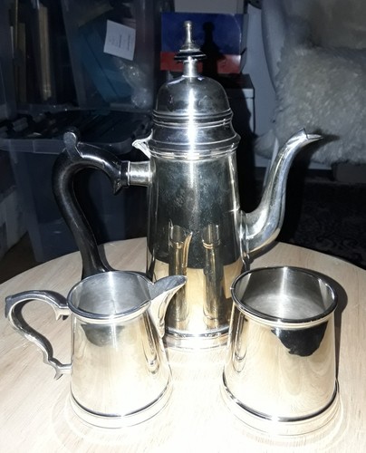 Teekanne mit sahnekännchen - teekanne, &