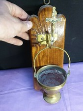 KREUZ + Weihwassereimer in Messing Weihwasserbehälter um 1900 auf Holz 26,5 lang