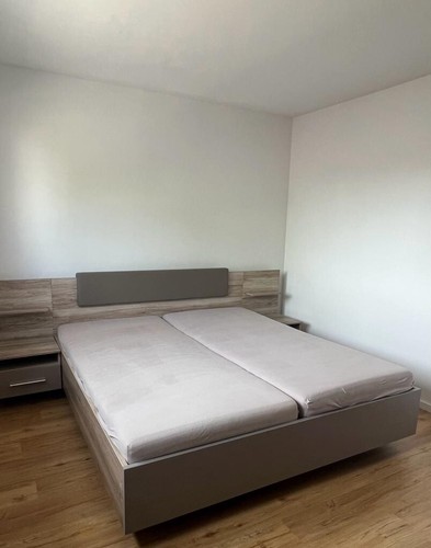 Bett mit nachttischen - bett,