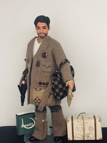 Ken barbie puppe mit luxus - mit,