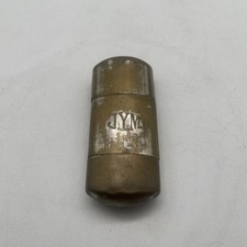 altes Feuerzeug Benzin