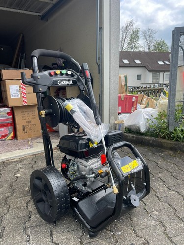 Benzinmotor betriebener
