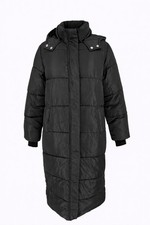 Langer schwarzer gefütterter