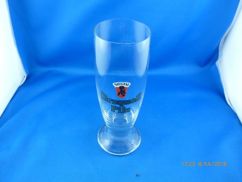 Bierglas pilsglas mit fuß - bierglas,,