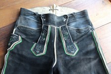 Schöne bestickte sämisch