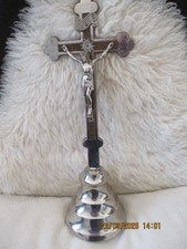 Altes Metall Kreuz mit Jesus