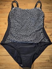 LASCANA Badeanzug SAFARI im