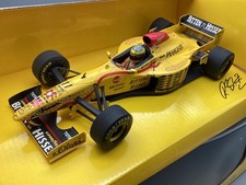 Modellautos 1:18 Minichamps F1