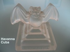 Bacardi Rum Fledermaus aus Glas circa 80-90 Jahre alt/2 Stellen sind angestoßen