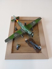 Deutsches Flugzeug Focke Wulf TA 152 H  Revell 1:72 mit Bodenpersonal gebaut.