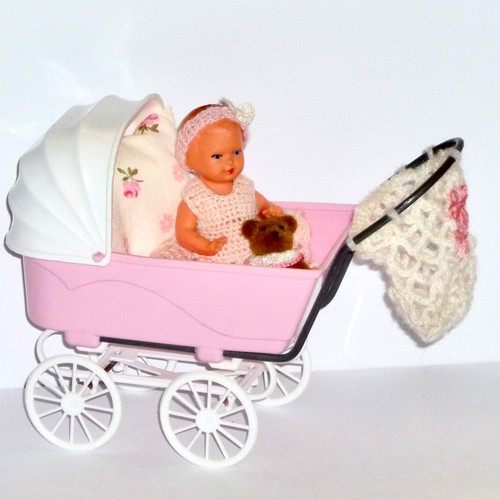 Alt puppenwagen mit - ,