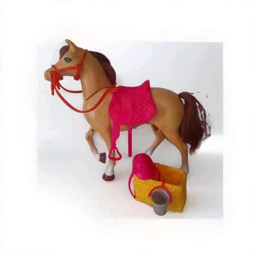 Barbie hugs horses - "hugs, pferd