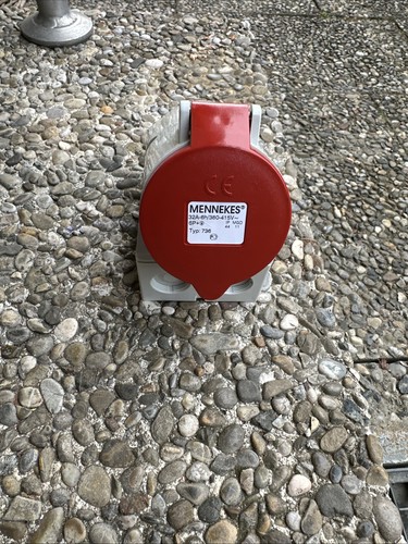 Mennekes typ 736 wandsteckdose - mennekes,