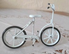 Kleines Fahrrad aus Metall, Deko-Artikel, ohne Marke