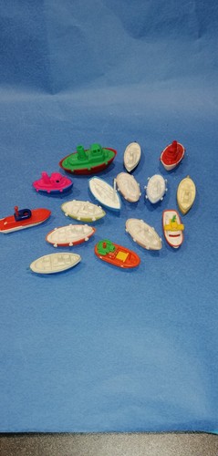 Schiffe bunt plastik groschen - plastik,