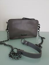 Liebeskind Berlin Crissy Vintage Clutch Schultertasche Leder mit Kette grau  