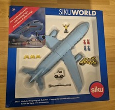 SIKU Verkehrsflugzeug mit Zubehör (5402)( Verpackung Beschädigt)