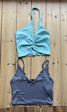 2 bauchfreie Tops S