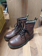 Dr. Martens Stiefel 43