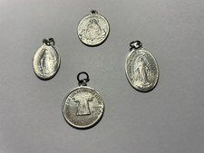 4 religiöse  Anhänger Volkskunst Medaillons mit Texten siehe Beschreibung