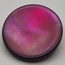 Roter Perlmutt Ösen-Knopf 18 mm / Mother-of-Pearl Button Bouton Nacre MOP C34