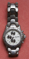 *** Sehr schöner JUNGHANS CHRONOGRAPH 41/2711 801 mit Datum, Titan ***