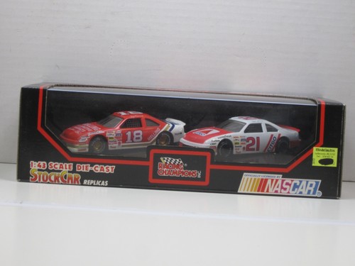 Nascar stock cars ford - cars,