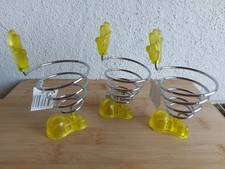 Lustige Eierbecher auf Fuß
