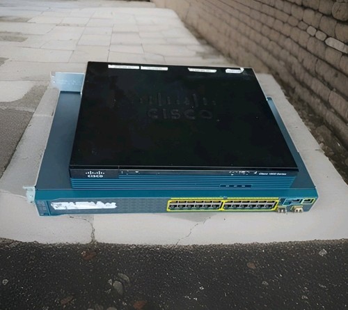 Cisco c2960s und - und,