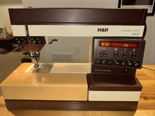 Vintage pfaff creative 1471 - creative,