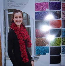 44 €/1 kg Papillon Rüschenwolle mit Pompon Gründl 50 g Strickgarn Wolle