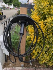 Kabel Wand oder Pfostenhalterung für Wallbox Ladestecker Stecker Typ 2 Ev . Neu