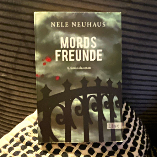 Nele neuhaus mordsfreunde - neuhaus, –