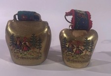 2 Vintage Messing Kuhglocken 70-80er 8cm mit Schwarzwald Motiv Retro Deko Glocke