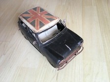 MINI COOPER NOSTALGIE METALLBLECH-MODELL, (SCHWARZ) MIT UNION JACK DACHFLAGGE -