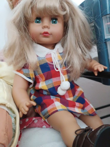 Blonde schlenker puppe - blonde, schlenker-puppe