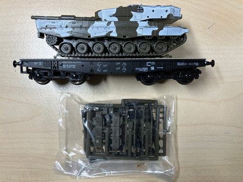 Roco minitanks leopard 2a4 - minitanks,,