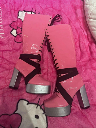 Monster high draculaura shoes