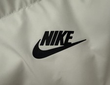 $ NIKE STORM FIT WINDRUNNER