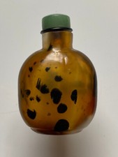 Achat / Jade Snuff-Bottle -