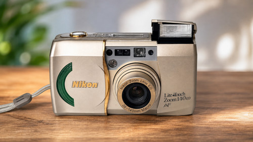Nikon lite touch - 📸,