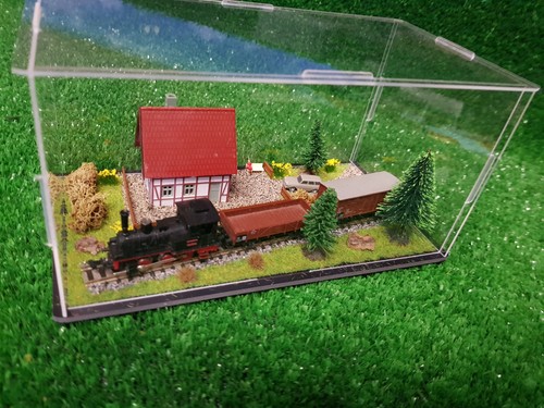 Diorama mit vitrine - mit,